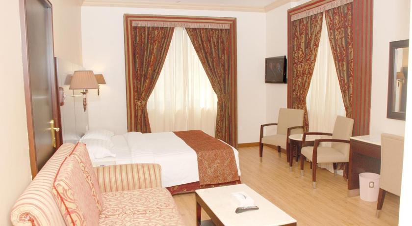 Signature Inn Al Riqqa Dubái Exterior foto