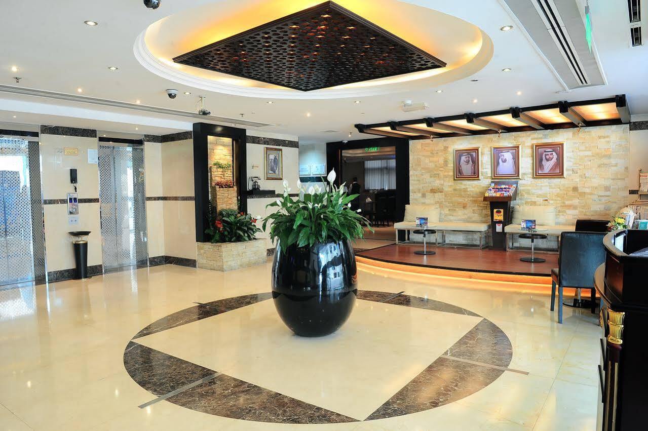 Signature Inn Al Riqqa Dubái Exterior foto