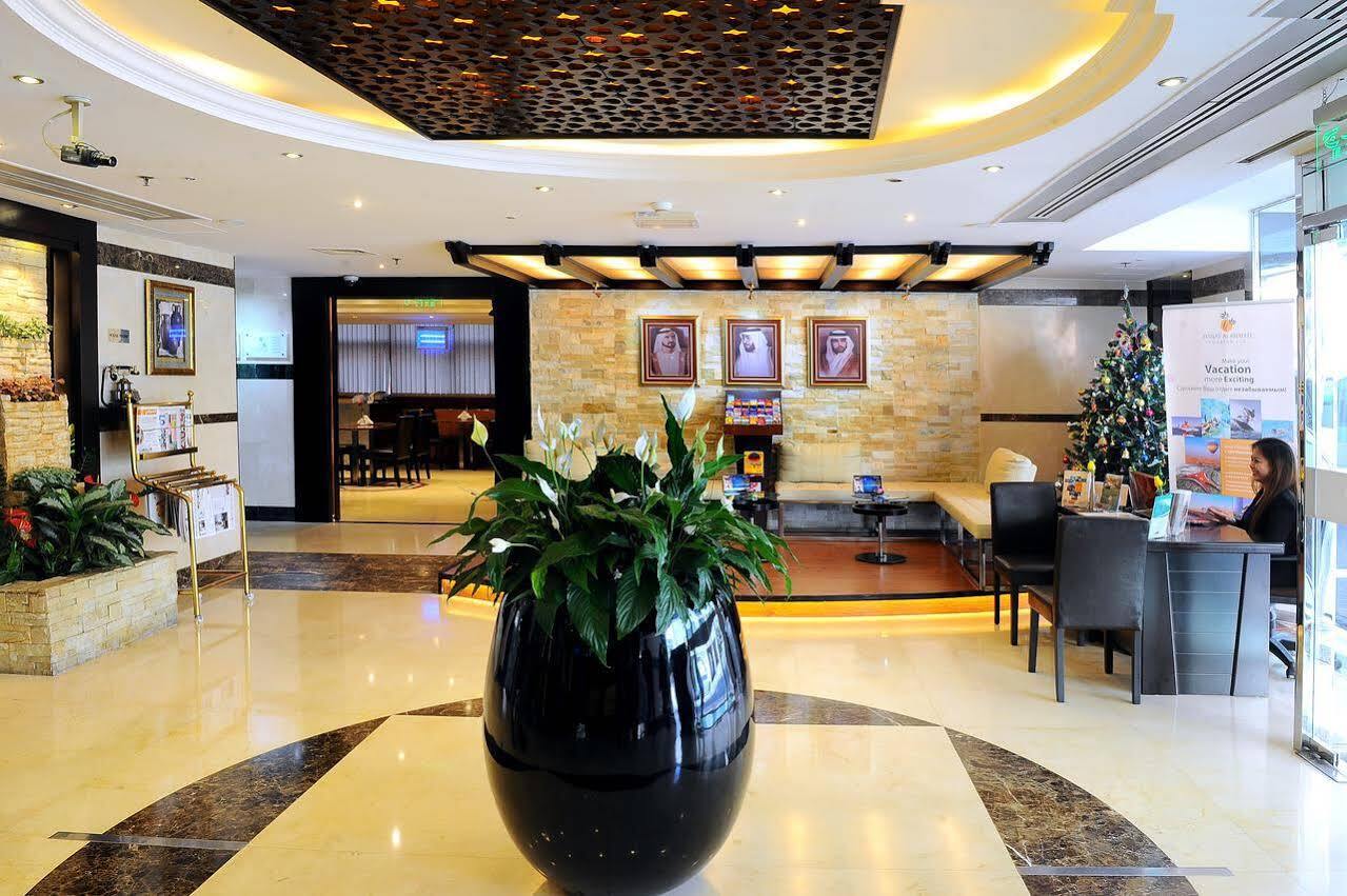 Signature Inn Al Riqqa Dubái Exterior foto